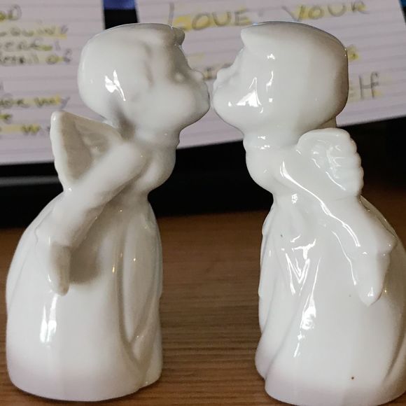 Meet your Posher, Ruth - Picture 1 of 1